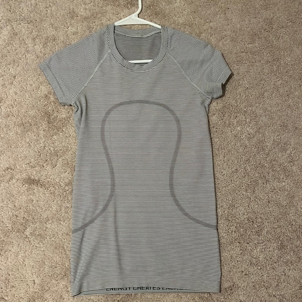 Black and white striped lululemon swiftly tech